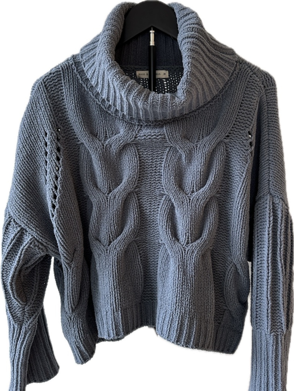 Moon & Madison Women’s Gray Cable Knit Turtleneck Sweater